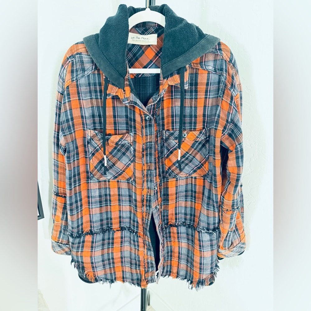 We the Free Calico Basin Plaid Flannel Hooded size  S - Picture 4 of 13